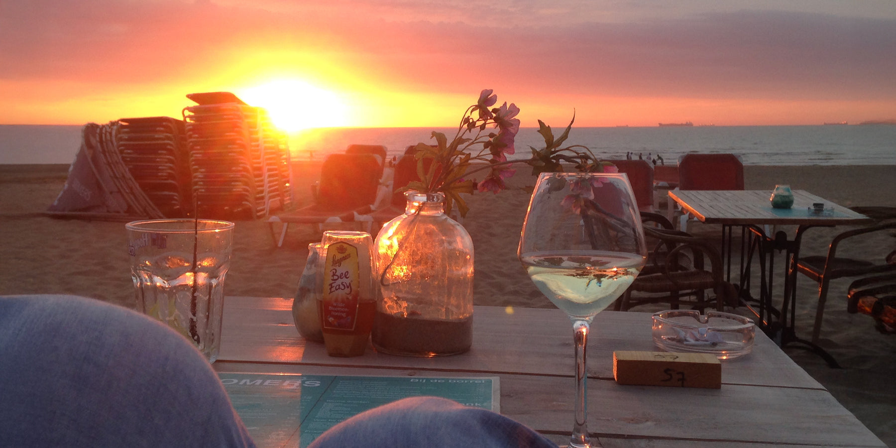 Zomer op Scheveningen: insider tips voor een relaxte dag aan zee