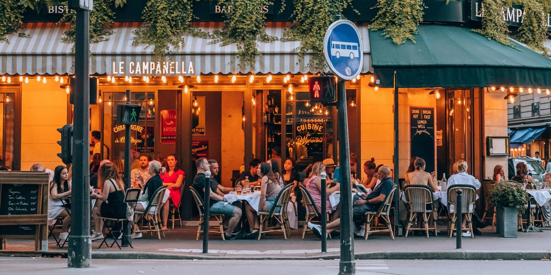 Deze Bohemian Rhapsody flashmob in Parijs geeft je kippenvel!