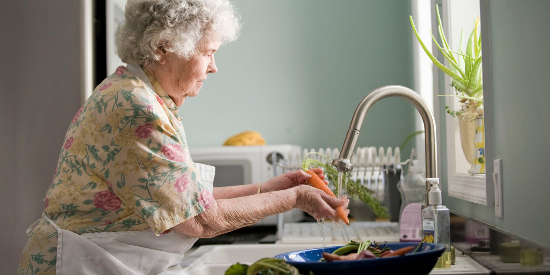 Gelukkig ouder worden in eigen huis begint voor je ouders met de juiste aanpassingen