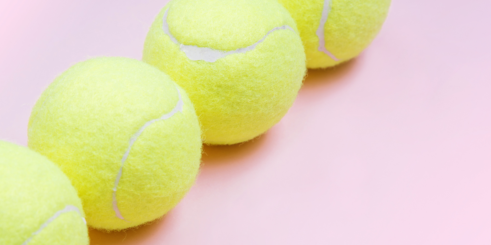 Beginnen met tennis: de ultieme mix van plezier en uitdaging