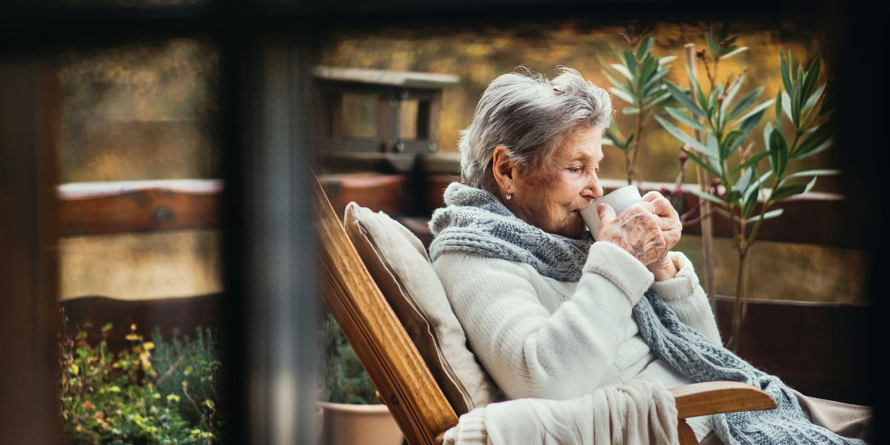 Veilig en vrij: zo kies je personenalarmering die bij je past