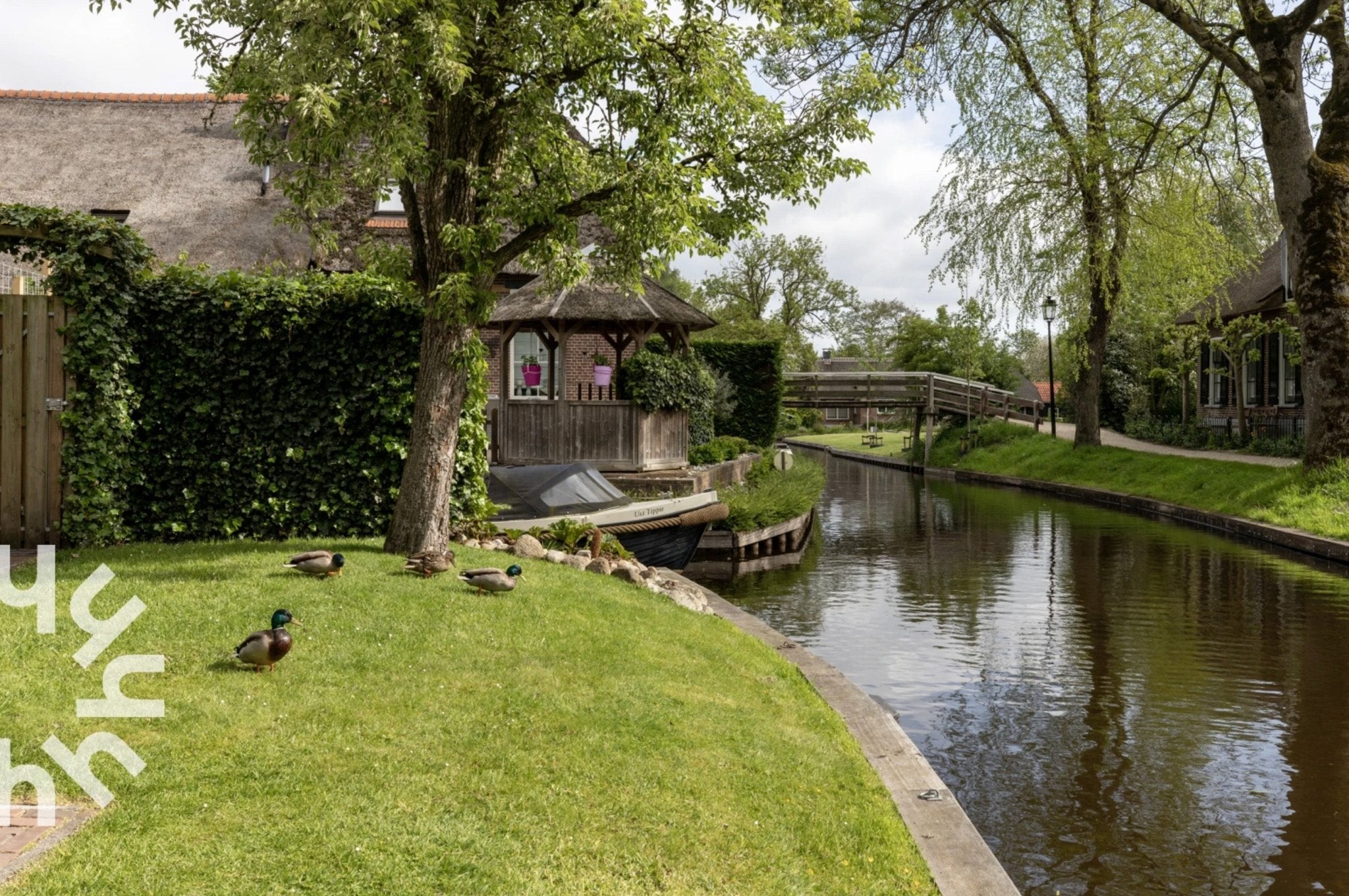 Vakantiehuis Giethoorn met eigen fluisterbootje | Happlify happy place & webshop gids