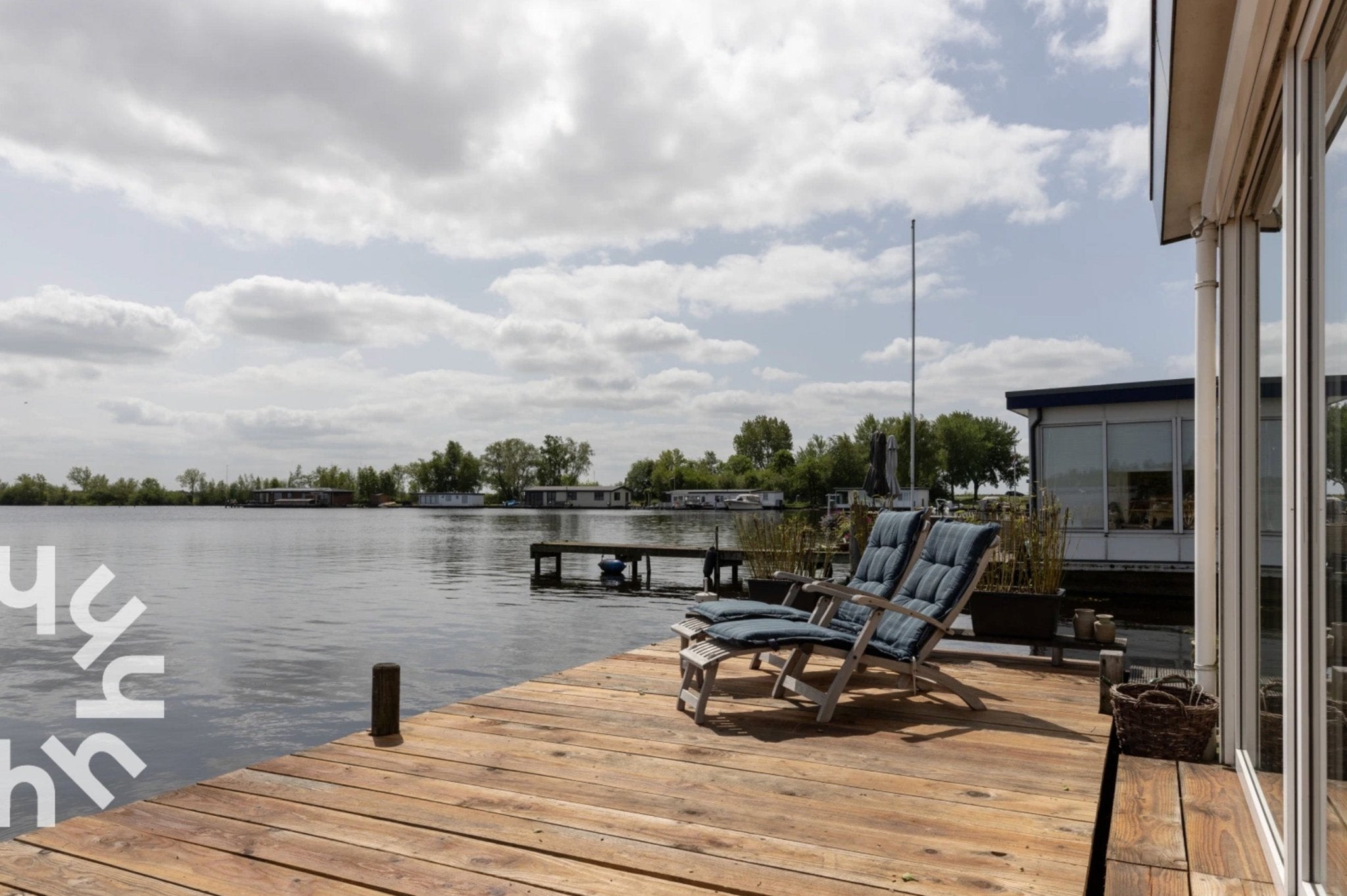 Vakantie woonboot nabij Giethoorn | Happlify happy place & webshop gids